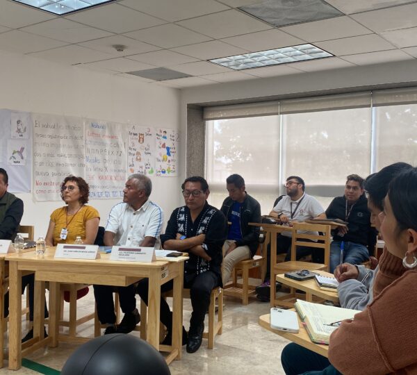 12A7B7FA-2EF2-4B8C-BE1C-E80FAE7C00B5